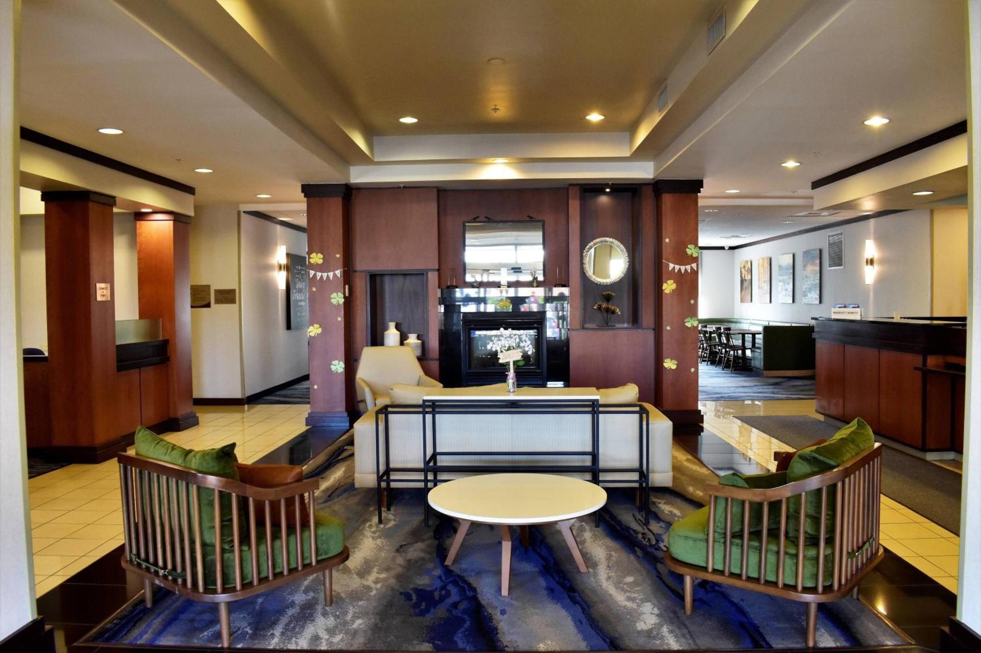 Fairfield Inn And Suites By Marriott Strasburg Shenandoah Valley Exterior foto